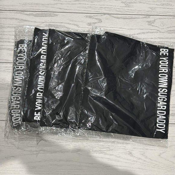 Top - Picture 3 of 3